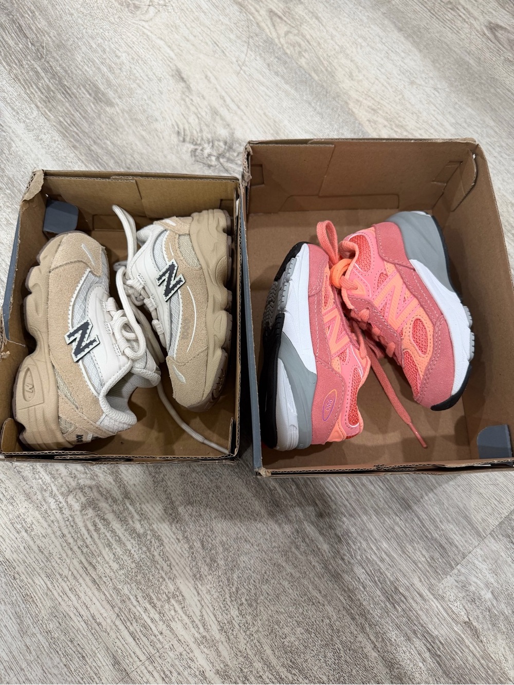 New Balance Kids Sneaker bundle in Beige and Coral Pink